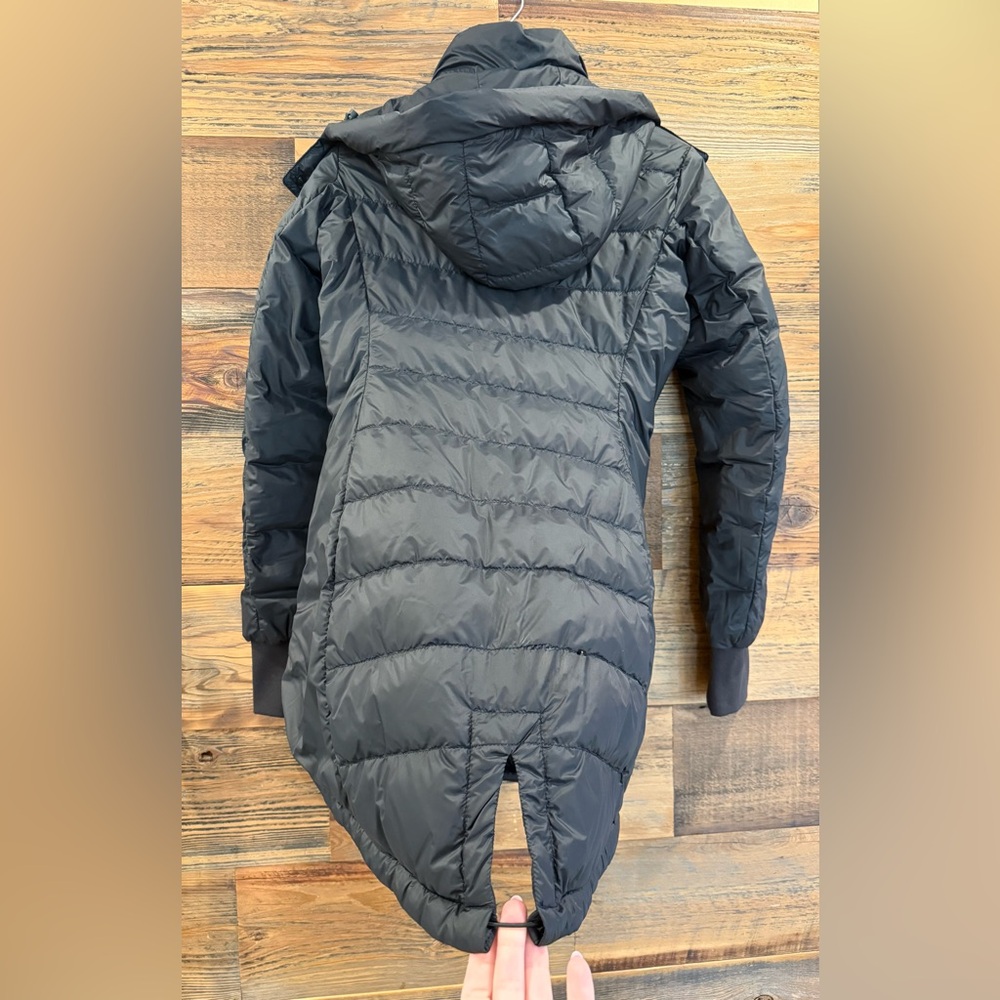 Canada Goose Women's Black Ellison Puffer Coat NEW - Picture 9 of 16